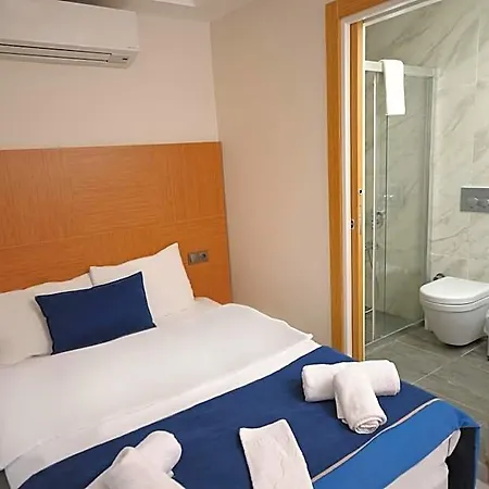 Saatli Hotel *