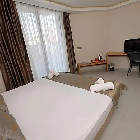 Saatli Hotel Çeşme