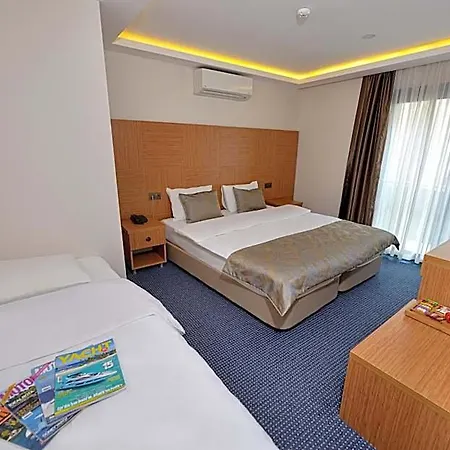 Saatli Hotel Çeşme
