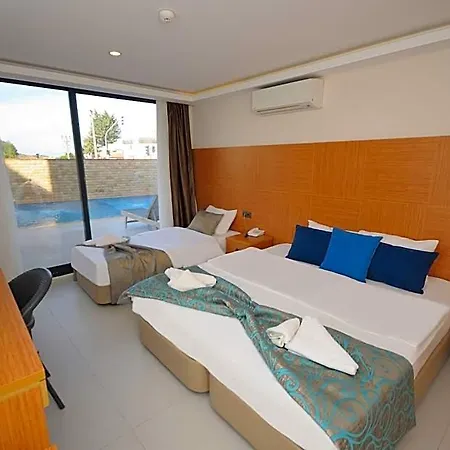 Saatli Hotel Çeşme